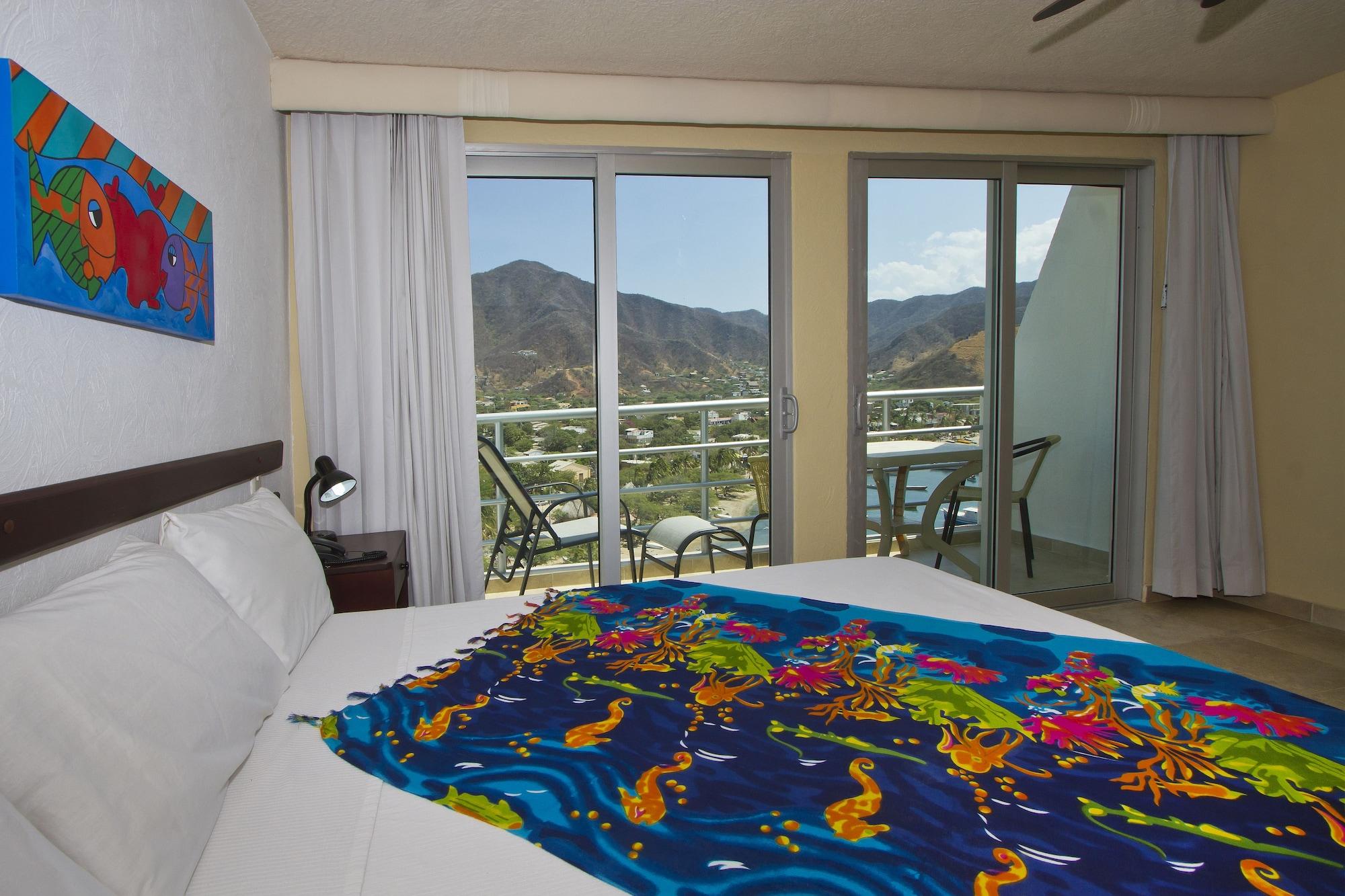 Hotel Bahia Таганга Экстерьер фото