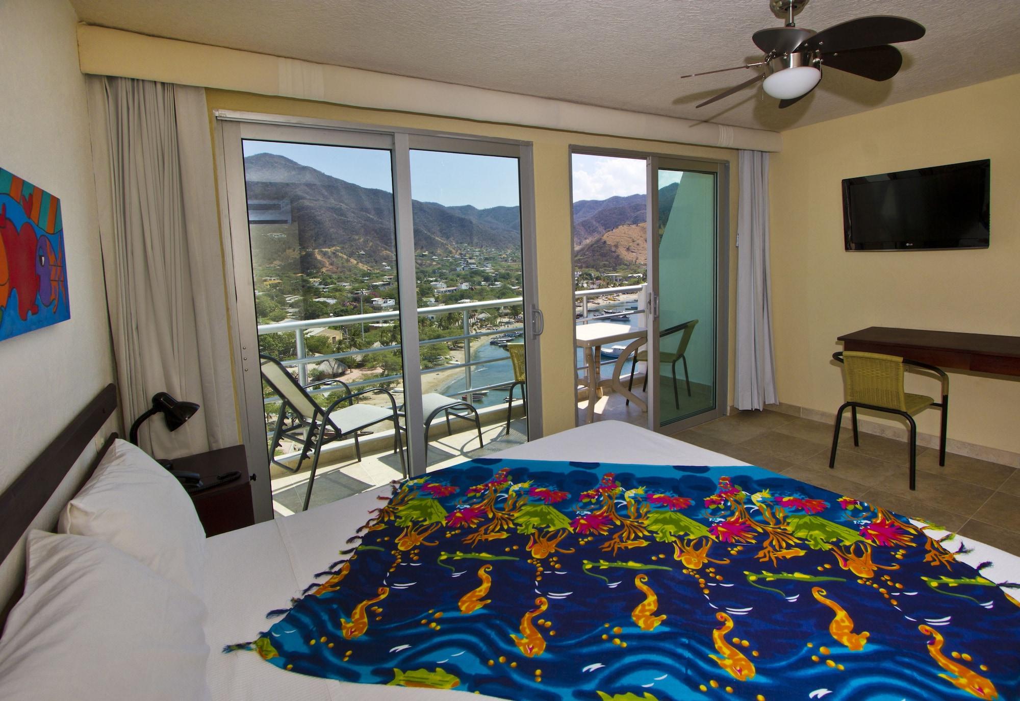 Hotel Bahia Таганга Экстерьер фото