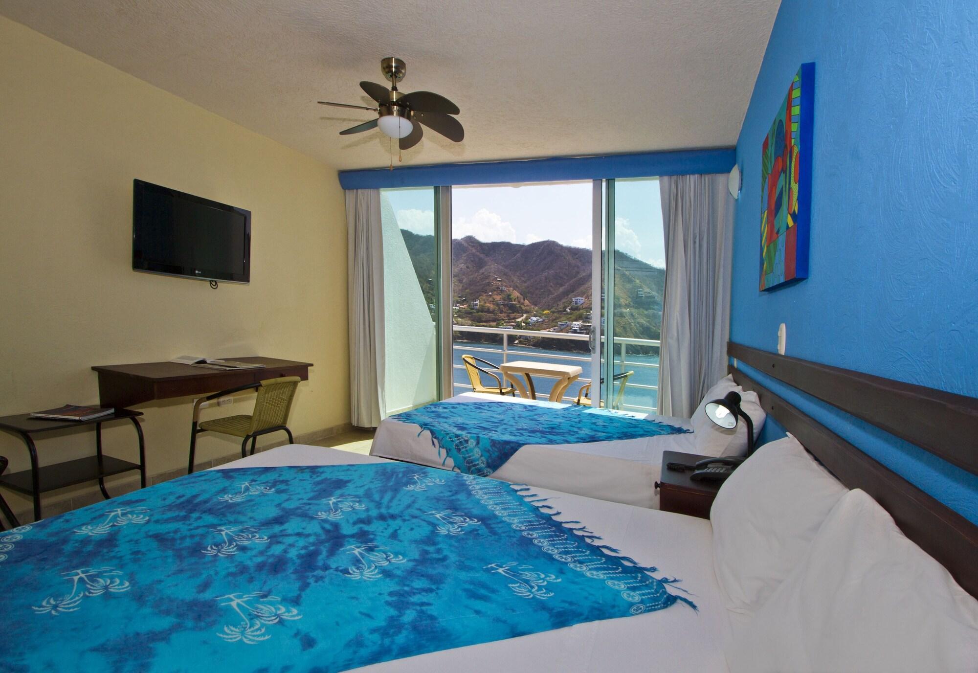 Hotel Bahia Таганга Экстерьер фото