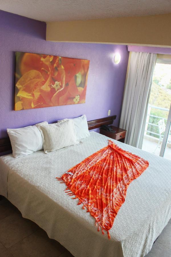 Hotel Bahia Таганга Экстерьер фото