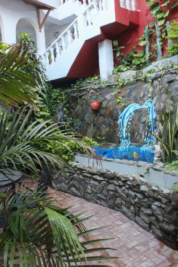 Hotel Bahia Таганга Экстерьер фото