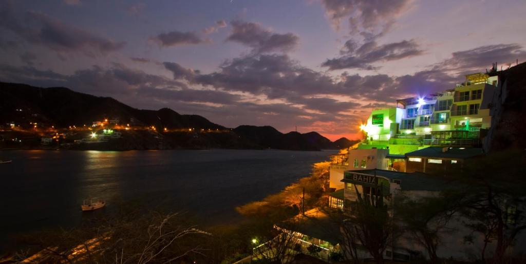 Hotel Bahia Таганга Экстерьер фото