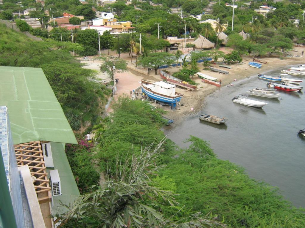 Hotel Bahia Таганга Экстерьер фото