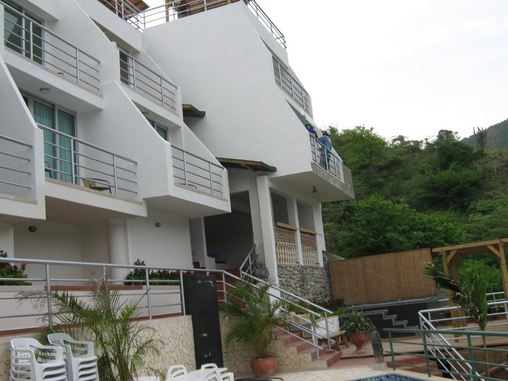 Hotel Bahia Таганга Экстерьер фото